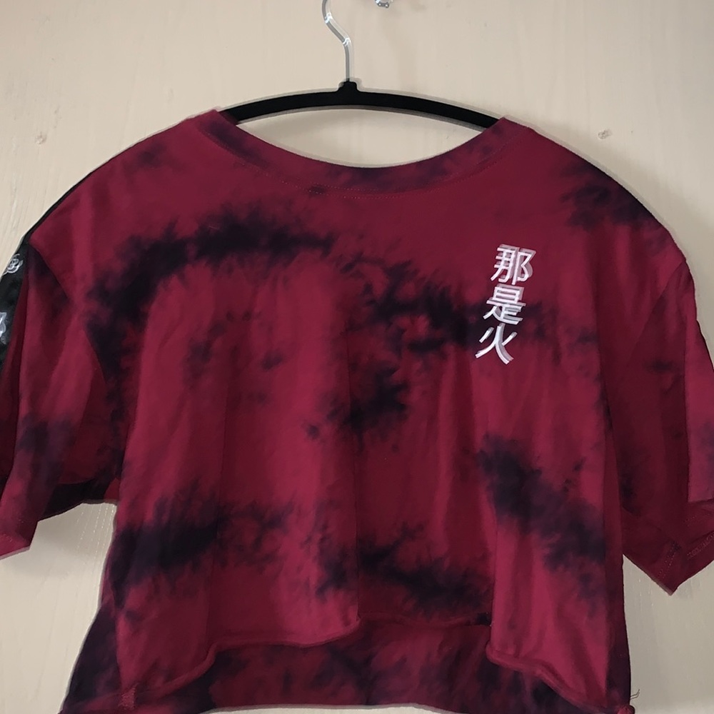 Empyre crop top
